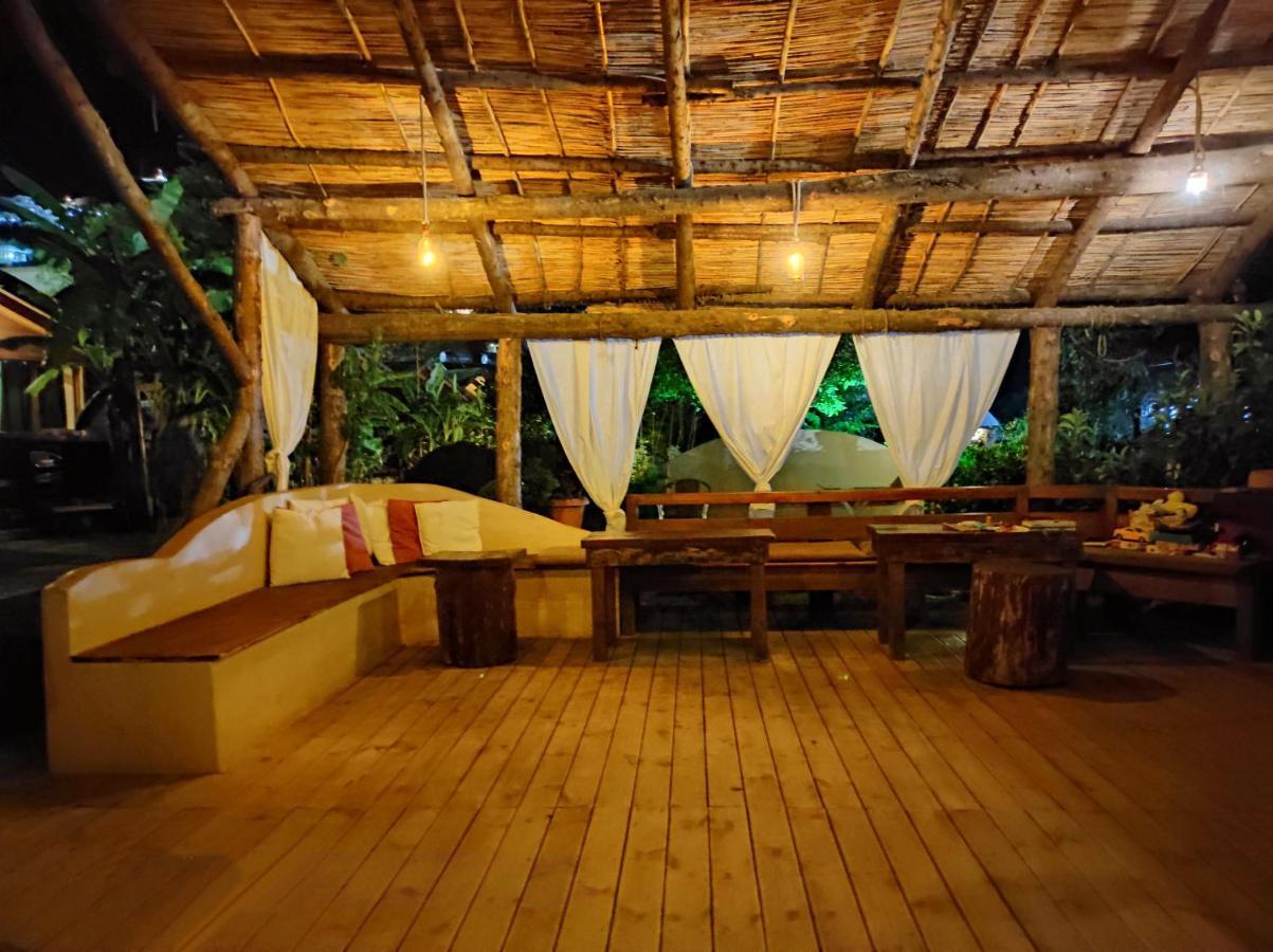 Guesthouse Vila Druri Dhërmi エクステリア 写真