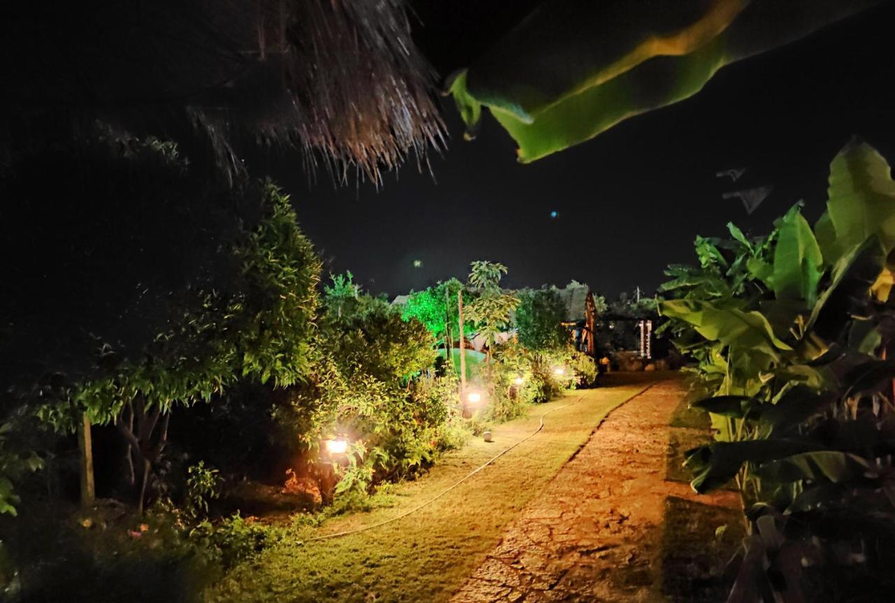 Guesthouse Vila Druri Dhërmi エクステリア 写真